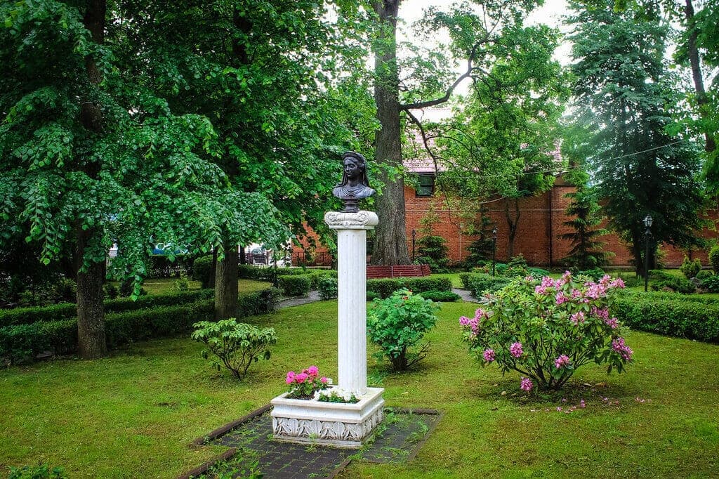 Сквер Королевы Луизы